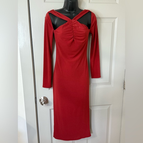 Astr Dresses & Skirts - ASTR Red Cold Shoulder Bodycon Dress